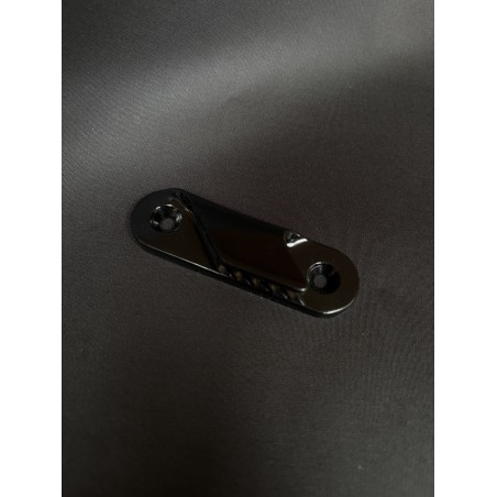 Taquet sifflet plastique noir gauche